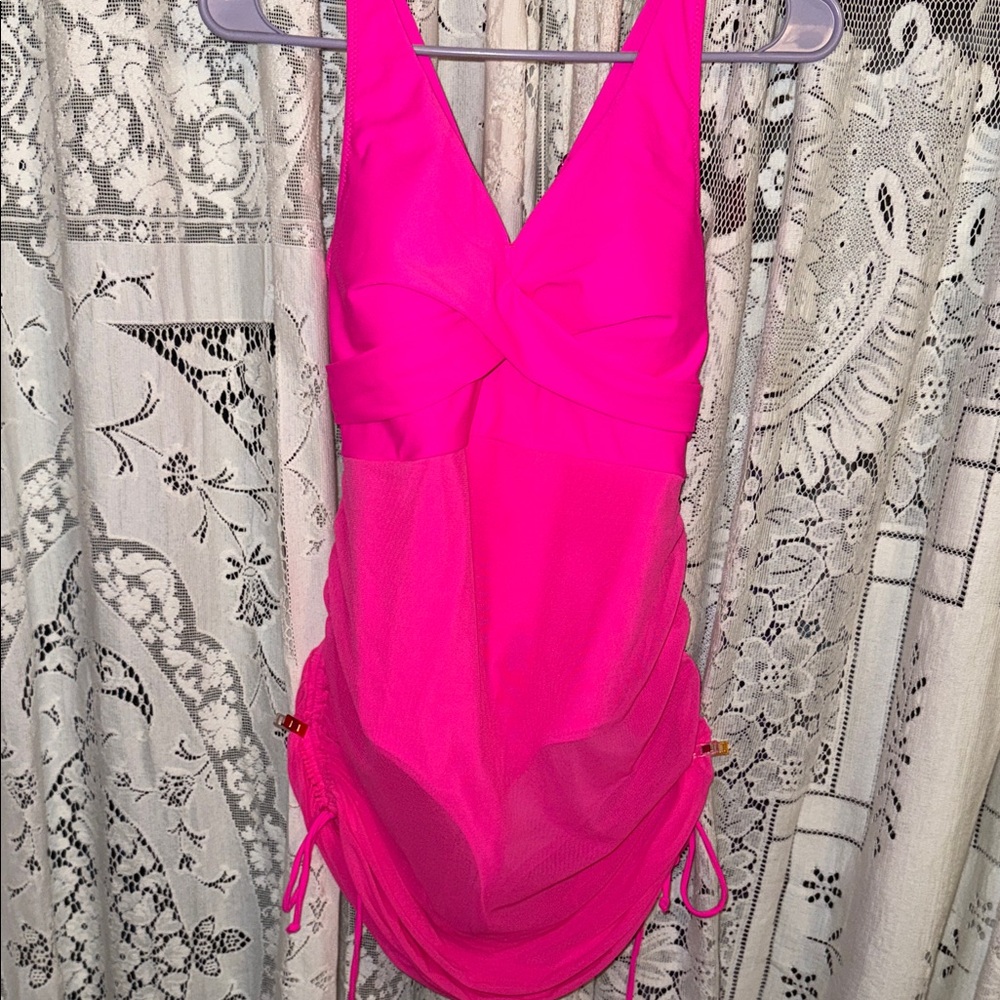 Women's Vibrant Pink One‎ Piece Swimsuit